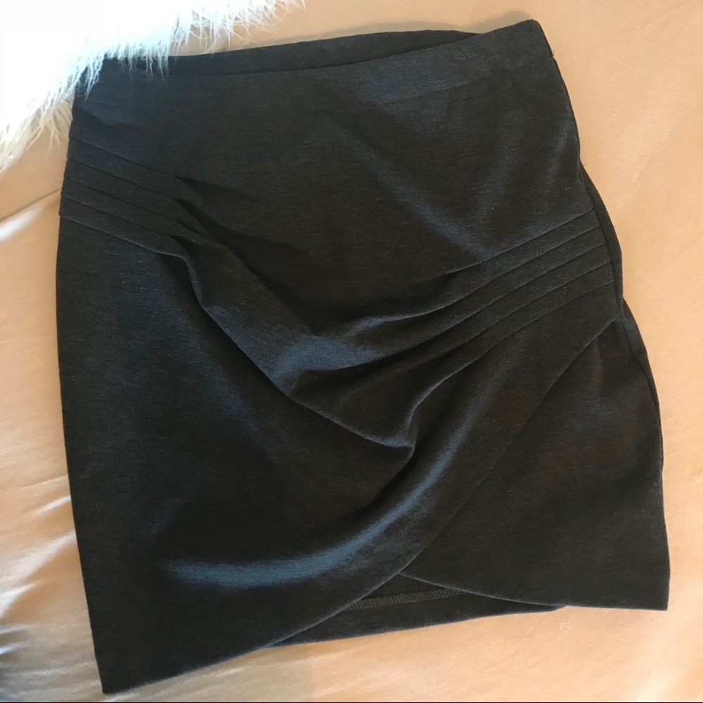 {Esley} Stretch Asymmetrical Gray Mini Skirt